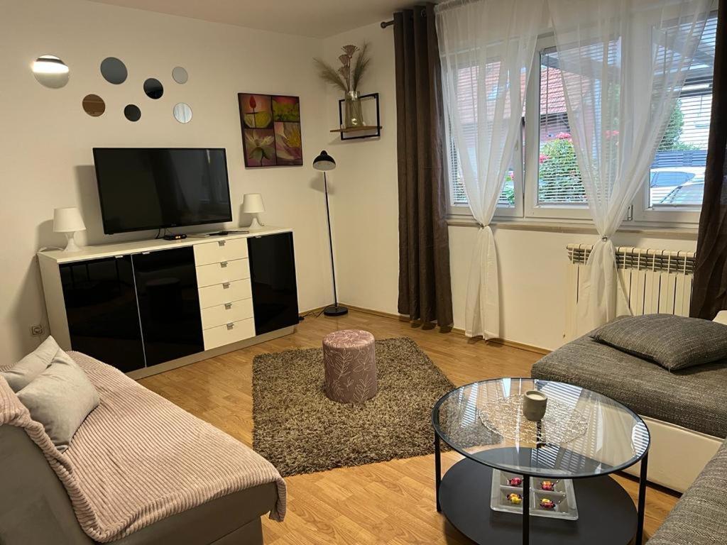Apartman Lara Загреб Екстериор снимка